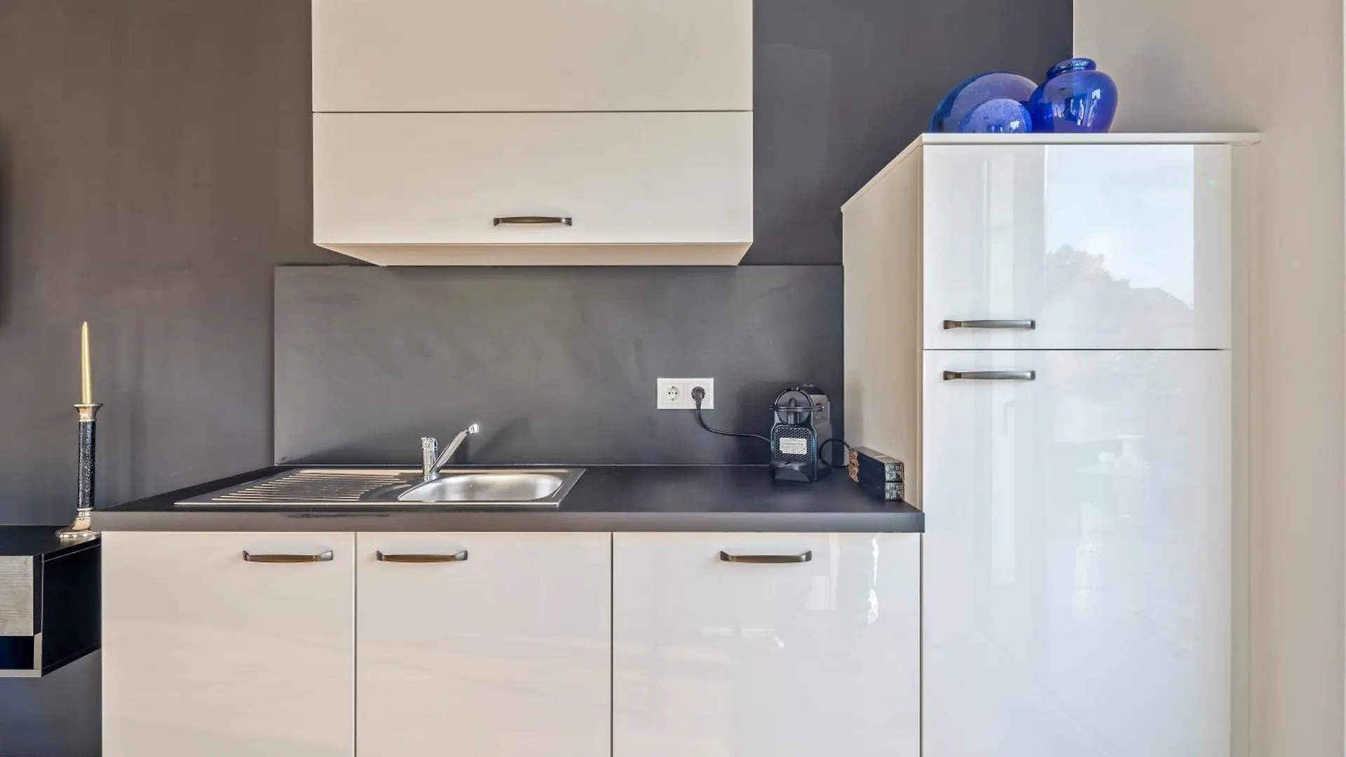 Black Suite - Whirlpool Terrace - Free Parking - Wifi Vienna Apartment