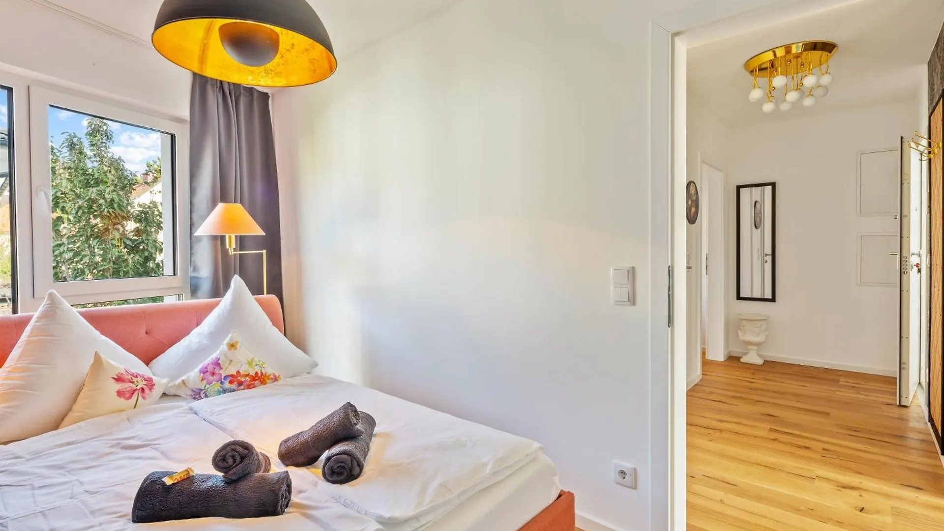 Black Suite - Whirlpool Terrace - Free Parking - Wifi Vienna Apartment
